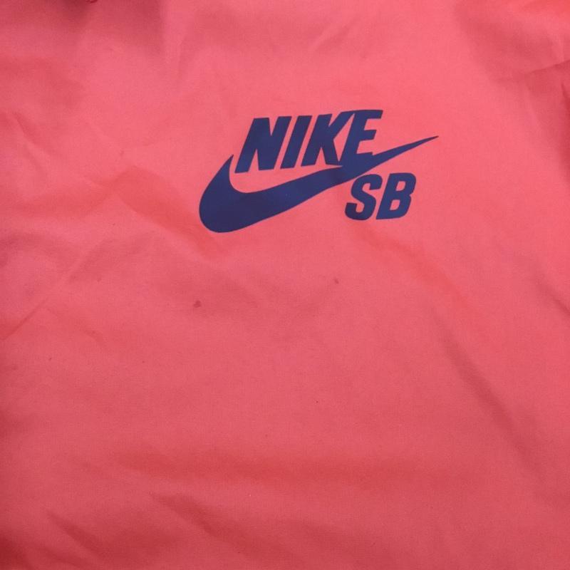 ナイキエスビー NIKE SB ジャケット、上着 ジャケット、ブレザー 829510-634 ナイロンジャケット カラージャケット 古着 アウター S ロゴ、文字 赤 / レッド /  メンズ USED 古着 中古 10112446
