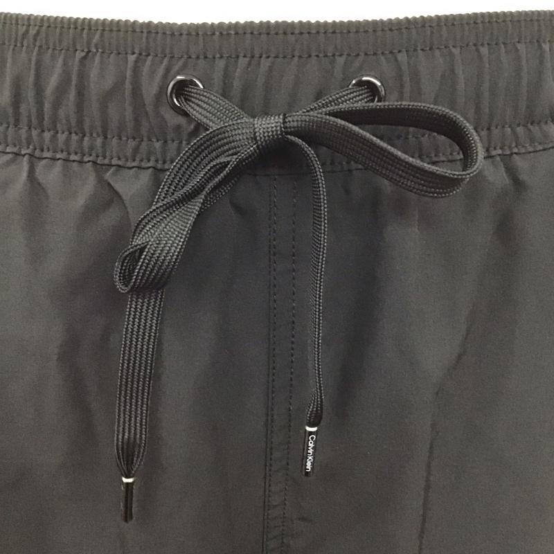 カルバン・クライン Calvin Klein パンツ ショートパンツ ショートパンツ ハーフパンツ カジュアルパンツ M ロゴ、文字 黒 / ブラック /  メンズ USED 古着 中古 10119902