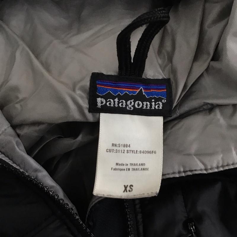 パタゴニア patagonia ジャケット、上着 ジャンパー、ブルゾン ジップアップジャケット ジャンパー ダウンジャケット カジュアルジャケット アウター XS ロゴ、文字 黒 / ブラック /  メンズ USED 古着 中古 10110861