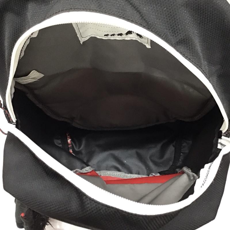 マムート Mammut バッグ バッグ 2510-01542 ファースト ジップ ぬいぐるみ キッズ デイパック リュック ロゴ、文字 黒 / ブラック / X 赤 / レッド /  ボーイズ USED 古着 中古 10117907