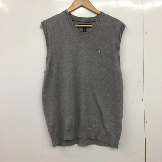 トミーヒルフィガー TOMMY HILFIGER ベスト ベスト ニットベスト ノースリーブカットソー プルオーバー M ロゴ、文字 灰 / グレー /  メンズ USED 古着 中古 10147304