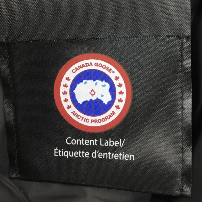 カナダグース CANADA GOOSE ジャケット、上着 ダウンジャケット BRETON COAT　2215M　カナダグース M ロゴ、文字 X ワンポイント 紺 / ネイビー /  メンズ USED 古着 中古 10116036