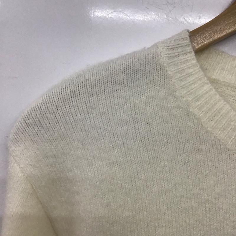 ミラオーウェン Mila Owen ニット、セーター 長袖 長袖ニットカットソー クルーネック セーター 1 ストライプ 白 / ホワイト /  レディース USED 古着 中古 10142452