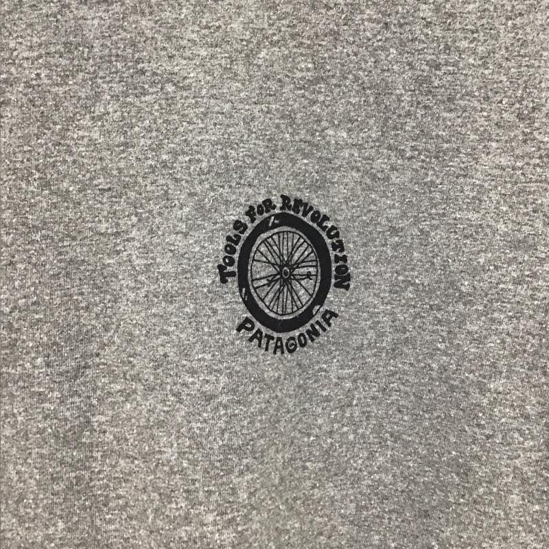 パタゴニア patagonia Tシャツ 半袖 半袖カットソー プリントTシャツ クルーネックカットソー S ロゴ、文字 灰 / グレー /  メンズ USED 古着 中古 10138742