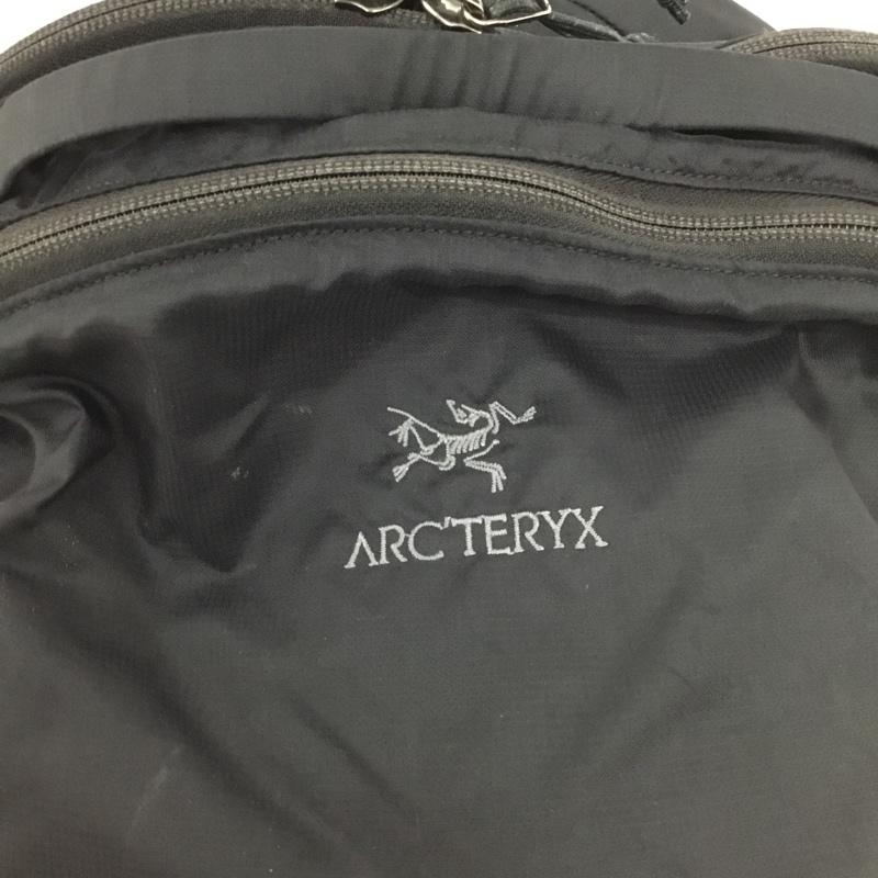 アークテリクス ARC TERYX リュックサック、デイパック リュックサック、デイバッグ 18283-105369-10/16 INDEX15 backpack ロゴ、文字 黒 / ブラック /  メンズ USED 古着 中古 10148841