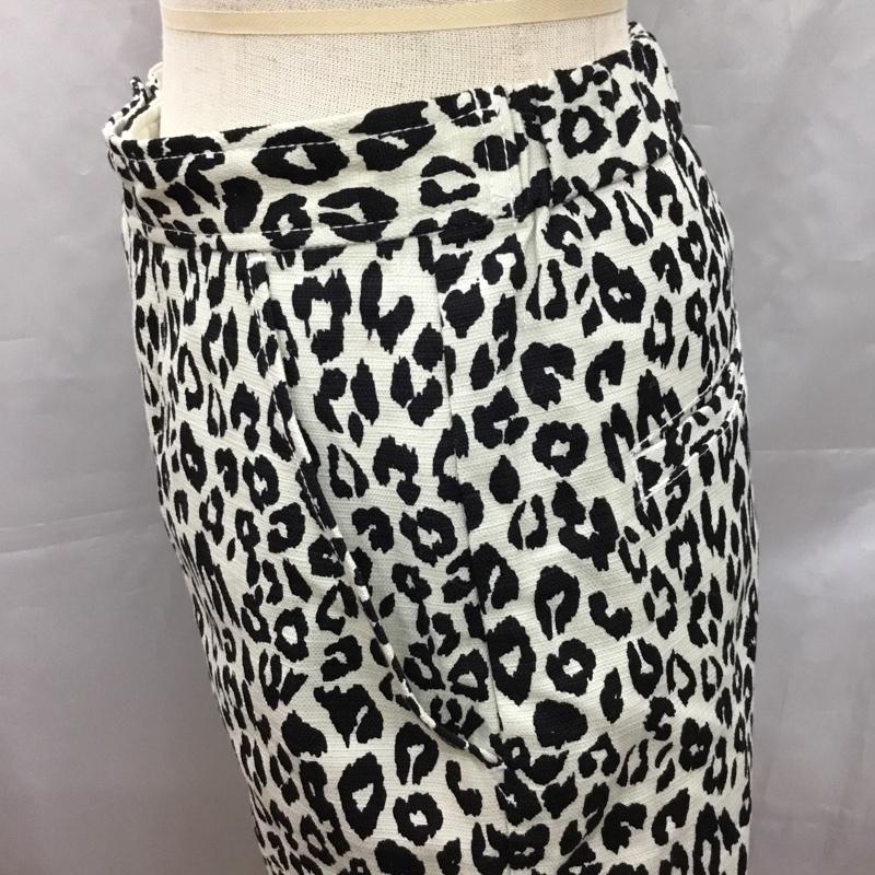 スライ SLY パンツ ショートパンツ 030esr31-4570 ショートパンツ ハーフパンツ カジュアルパンツ 2 ヒョウ柄・レオパード柄 白 / ホワイト / X 黒 / ブラック /  レディース USED 古着 中古 10107421