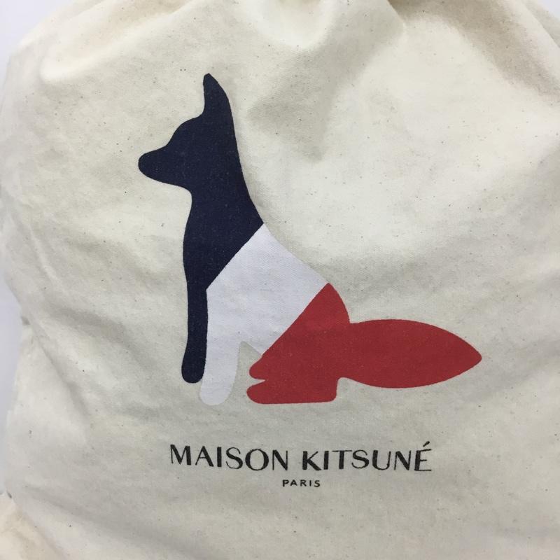 メゾンキツネ MAISON KITSUNE リュックサック、デイパック リュックサック、デイバッグ TOTE BACKPACK RESTING FOX プリント アイボリー / アイボリー /  メンズ USED 古着 中古 10143551