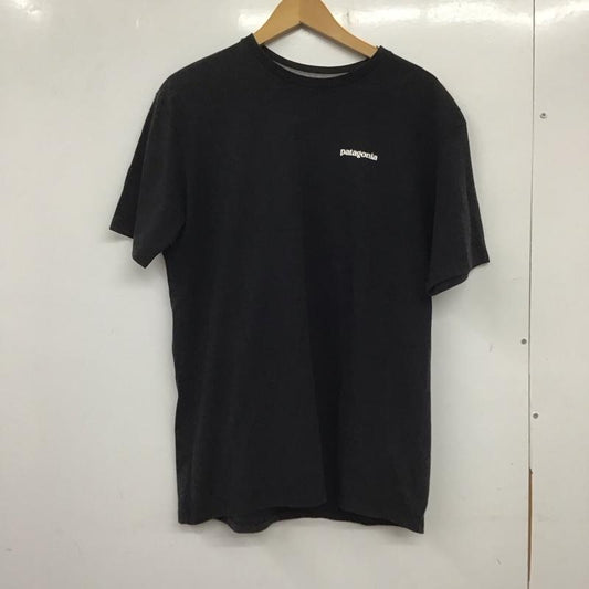 パタゴニア patagonia Tシャツ 半袖 半袖カットソー プリントTシャツ クルーネックカットソー M ロゴ、文字 黒 / ブラック /  メンズ USED 古着 中古 10137071