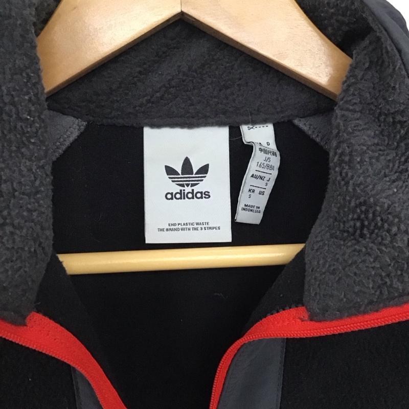 アディダス adidas ジャケット、上着 ジャンパー、ブルゾン ボアジャケット S ロゴ、文字 灰 / グレー / X 黒 / ブラック /  レディース USED 古着 中古 10136445