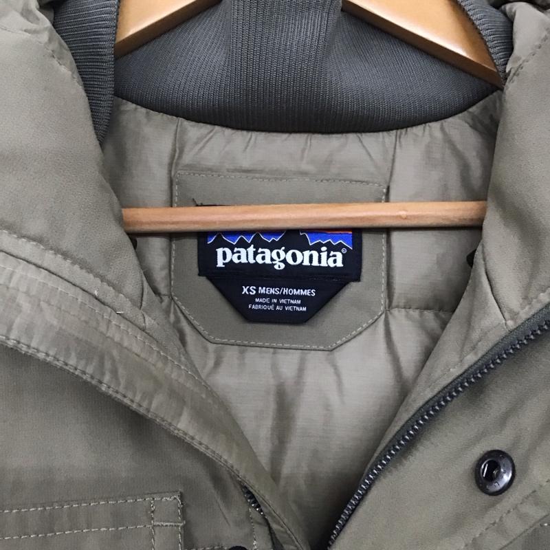 パタゴニア patagonia ジャケット、上着 ジャンパー、ブルゾン 28305fa14 ダウンジャケット アウター XS ロゴ、文字 マルチカラー / マルチカラー /  メンズ USED 古着 中古 10141423