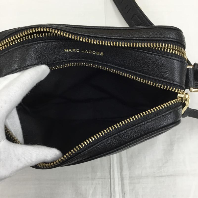 マークジェイコブス MARCJACOBS ショルダーバッグ ショルダーバッグ ロゴ、文字 黒 / ブラック / X 金 / ゴールド /  レディース USED 古着 中古 10143328