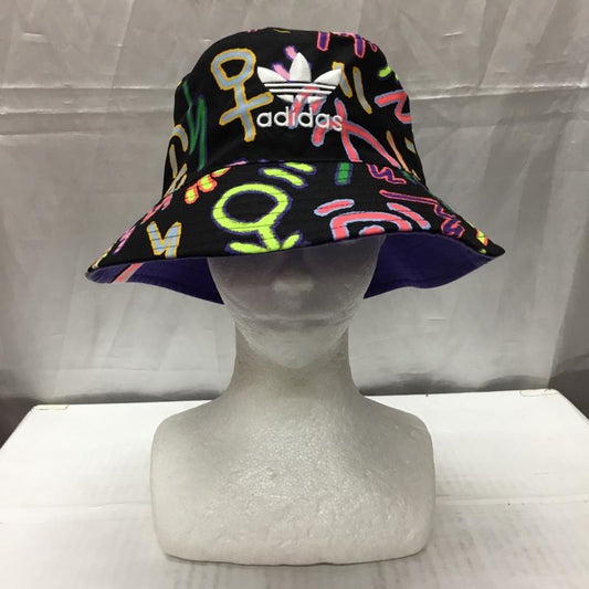 アディダス adidas 帽子 ハット バケットハット リバーシブル ロゴ、文字 マルチカラー / マルチカラー /  メンズ USED 古着 中古 10110174