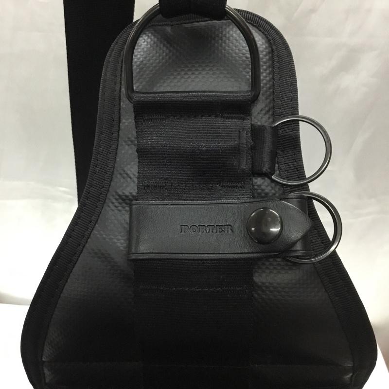 ポーター PORTER ボディバッグ ボディバッグ ヒート スリングショルダーバッグ ワンショルダー ロゴ、文字 黒 / ブラック /  メンズ USED 古着 中古 10111990