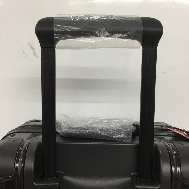 リカルド RICARDO スーツケース、トランク スーツケース、トランク AIV-19-001-4WB キャリーケース TSAロック ロゴ、文字 黒 / ブラック /  メンズ USED 古着 中古 10147557
