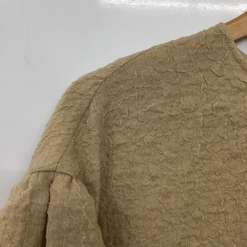 ミラオーウェン Mila Owen シャツ、ブラウス 七分袖 09WFT234110 クルーネックボリュームスリーブブラウス 0 無地 ベージュ / ベージュ /  レディース USED 古着 中古 10141228