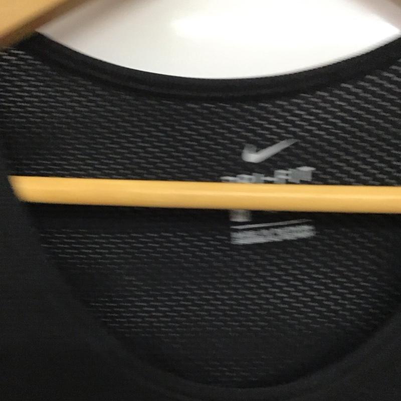 ナイキ NIKE Tシャツ 長袖 AT0783-010 DRI-FIT スポーツウェア メッシュ タグ付き M ワンポイント 黒 / ブラック /  レディース USED 古着 中古 10135602