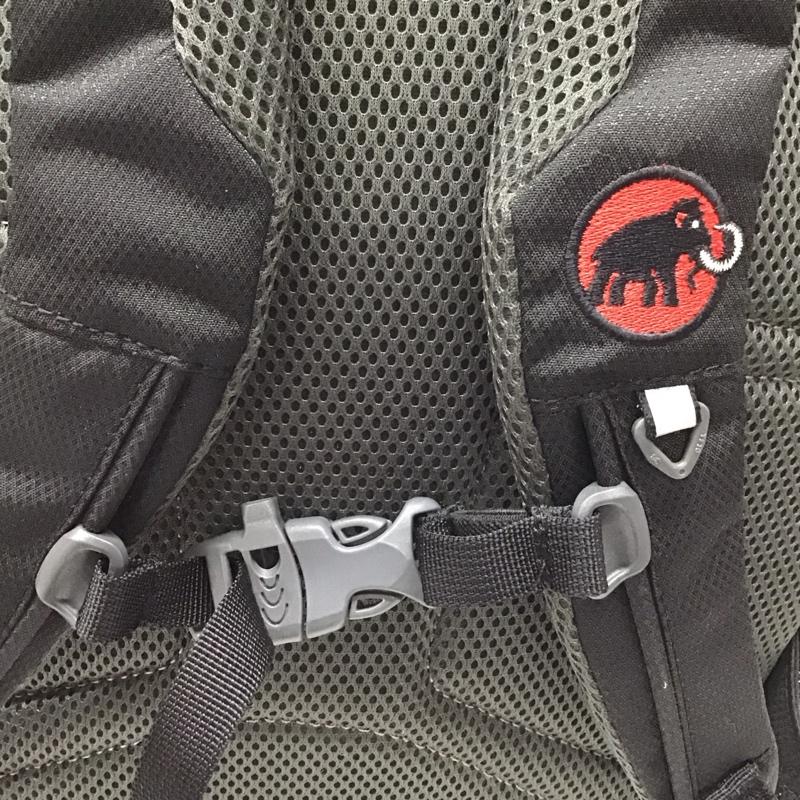 マムート Mammut バッグ バッグ 2510-01542 ファースト ジップ ぬいぐるみ キッズ デイパック リュック ロゴ、文字 黒 / ブラック / X 赤 / レッド /  ボーイズ USED 古着 中古 10117907