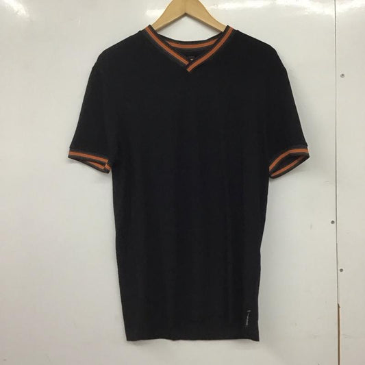 エンポリオアルマーニ EMPORIO ARMANI Tシャツ 半袖 半袖カットソー 無地Tシャツ Vネックカットソー L 無地 黒 / ブラック /  メンズ USED 古着 中古 10144908