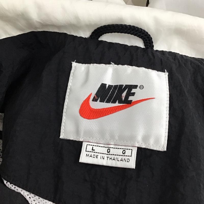 ナイキ NIKE ジャケット、上着 ジャンパー、ブルゾン ジップアップジャケット ジャンパー ジャケット カジュアルジャケット アウター L ロゴ、文字 白 / ホワイト / X 黒 / ブラック /  メンズ USED 古着 中古 10121033