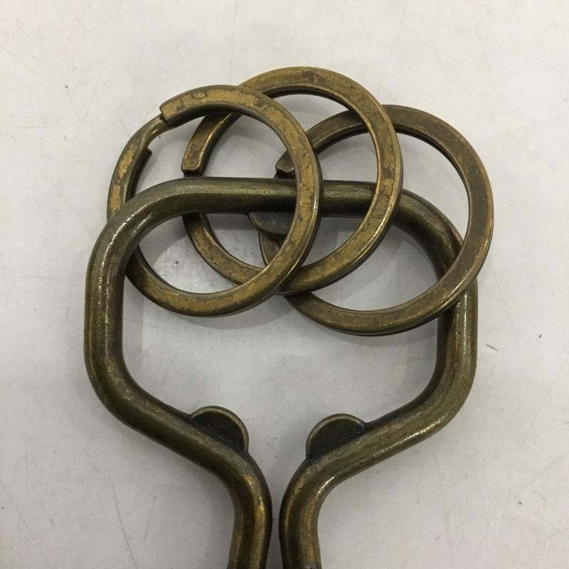 ハフ HUF キーホルダー キーホルダー BOTTLE OPENER CARABINER 栓抜き型 カラビナ ロゴ、文字 金 / ゴールド /  メンズ USED 古着 中古 10131204