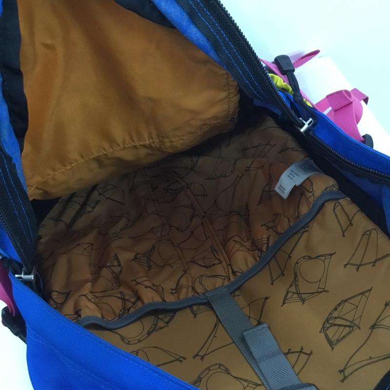 ザノースフェイス THE NORTH FACE リュックサック、デイパック リュックサック、デイバッグ NM07000 HOT SHOT ロゴ、文字 マルチカラー / マルチカラー /  メンズ USED 古着 中古 10137344