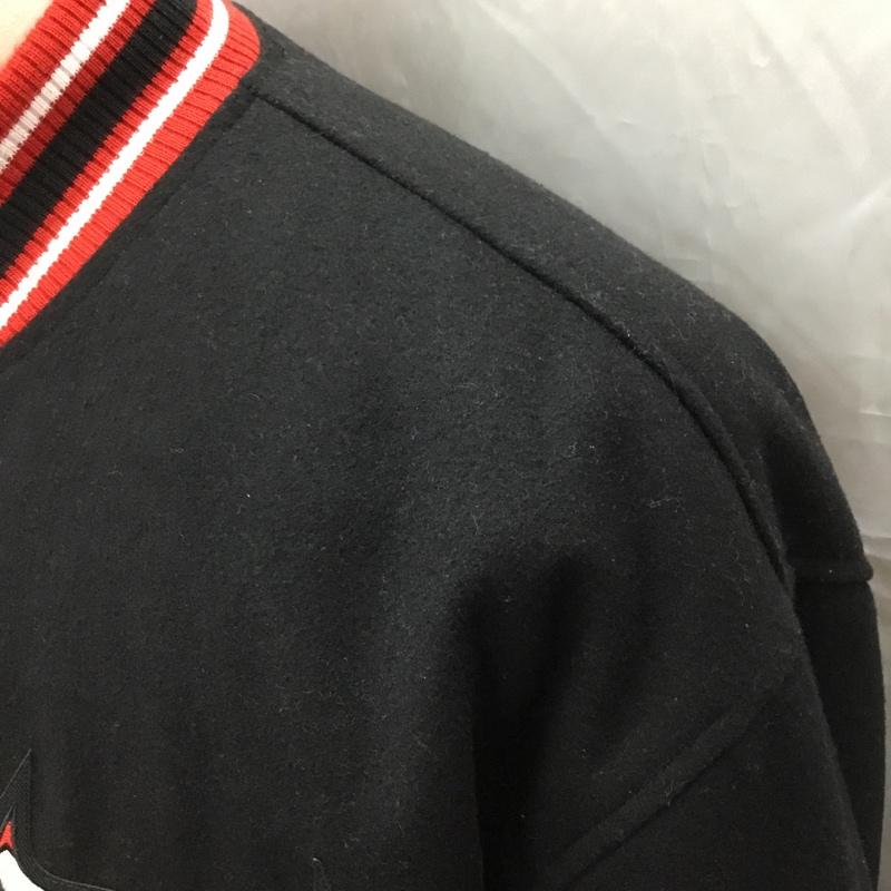 エヌビーエー NBA ジャケット、上着 ジャンパー、ブルゾン CHICAGO BULLS リバーシブル 2XL ロゴ、文字 黒 / ブラック /  メンズ USED 古着 中古 10112904