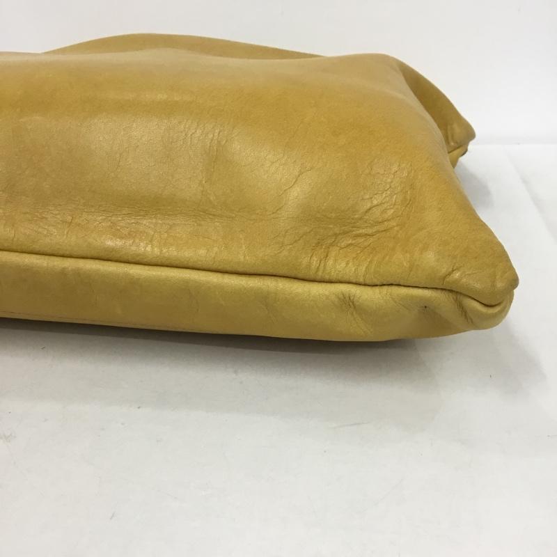 シップス SHIPS クラッチバッグ、パーティバッグ クラッチバッグ、パーティバッグ AMIACALVA 別注 2WAYクラッチバッグ 栃木レザー 二つ折り 無地 キャメル / キャメル /  メンズ USED 古着 中古 10147727