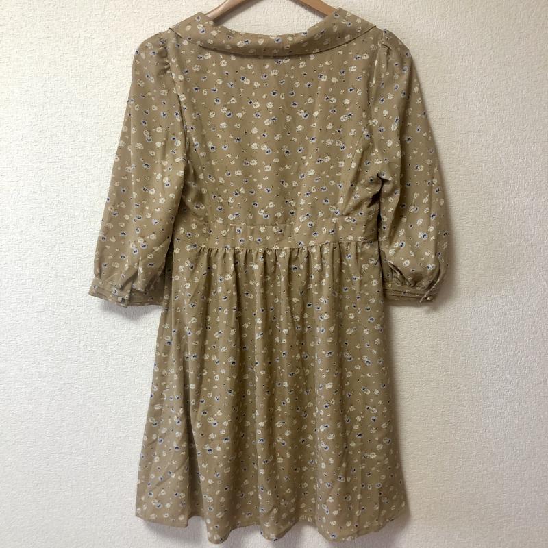 ダズリン dazzlin ワンピース ひざ丈スカート S 花柄 ベージュ / ベージュ / X 白 / ホワイト / X 青 / ブルー /  レディース USED 古着 中古 10001687