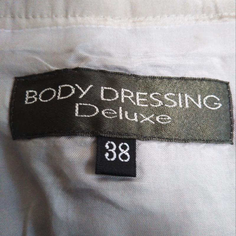 ボディードレッシングデラックス BODY DRESSING Deluxe スカート ひざ丈スカート 38 無地 ベージュ / ベージュ /  レディース USED 古着 中古 10002617