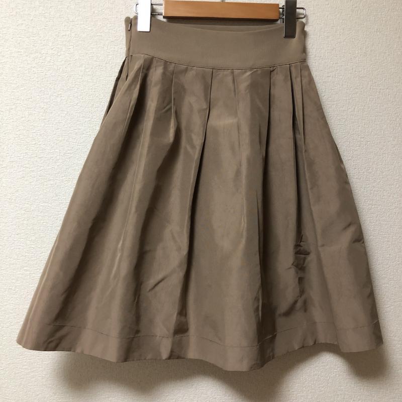 フォクシー FOXEY スカート ひざ丈スカート 38 無地 X ワンポイント ベージュ / ベージュ /  レディース USED 古着 中古 10003450