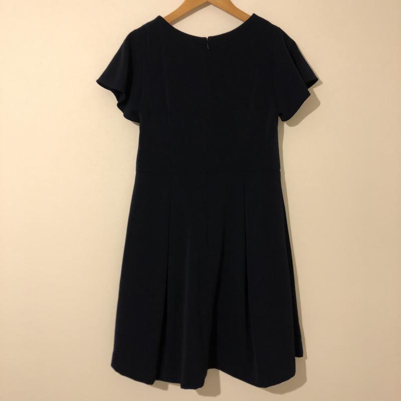 ドナマリー DONA MARIE ワンピース ひざ丈スカート 38 無地 紺 / ネイビー /  レディース USED 古着 中古 10007331