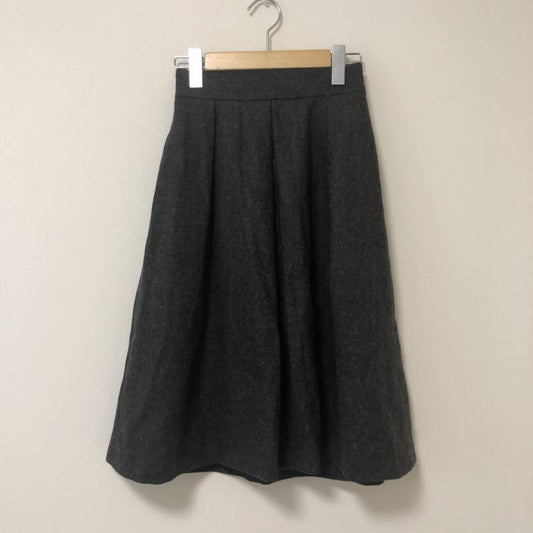 ミューズリファインドクローズ Mew's REFINED CLOTHES スカート ひざ丈スカート M 無地 灰 / グレー /  レディース USED 古着 中古 10010557