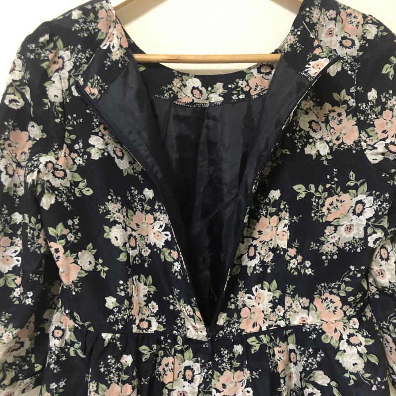 ナチュラルビューティーベーシック NATURAL BEAUTY BASIC ワンピース ひざ丈スカート M 花柄 紺 / ネイビー / X 白 / ホワイト / X 緑 / グリーン / X 桃 / ピンク /  レディース USED 古着 中古 10010569