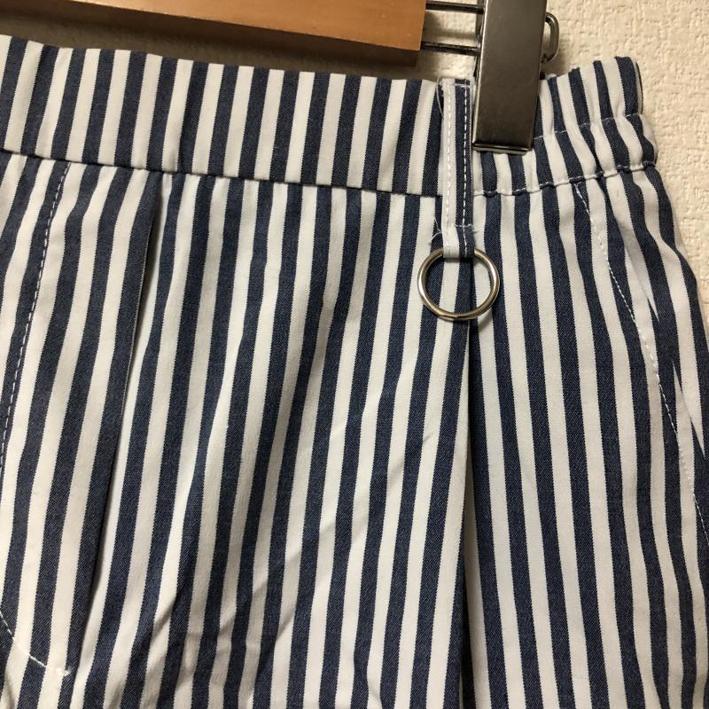 ベルシュカ Bershka パンツ キュロット L ストライプ 白 / ホワイト / X 紺 / ネイビー /  レディース USED 古着 中古 10010776