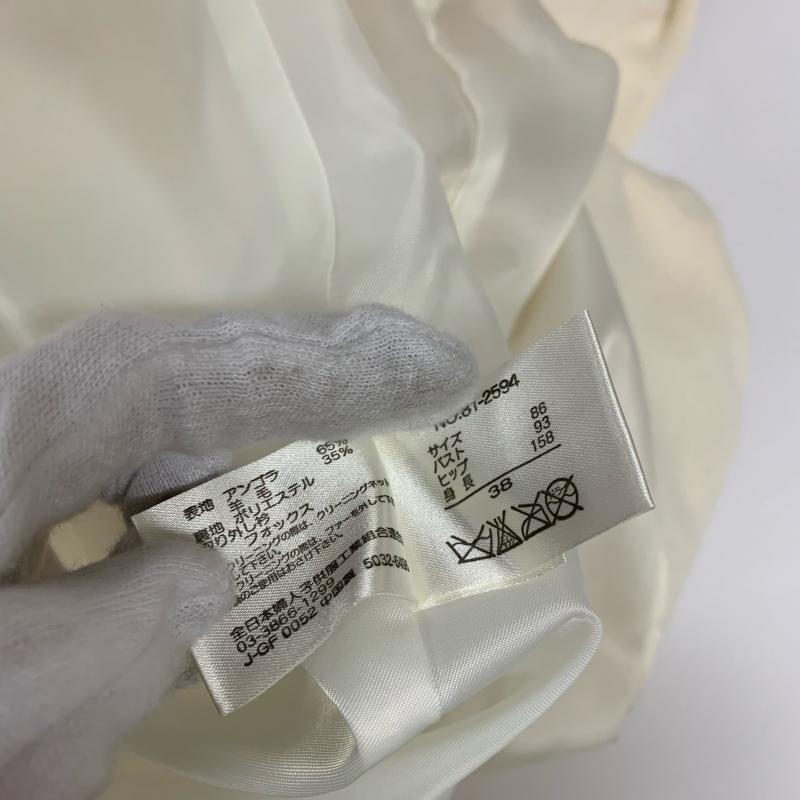 リアルリッシュ REALRICHE コート コート一般 フォックスファー 38 無地 白 / ホワイト /  レディース USED 古着 中古 10012468
