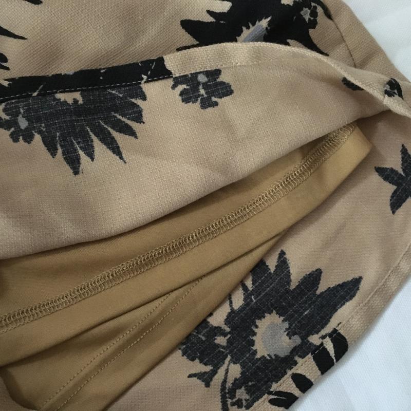 フリージア Freesia パンツ ショートパンツ M 花柄 ベージュ / ベージュ / X 黒 / ブラック /  レディース USED 古着 中古 10012703