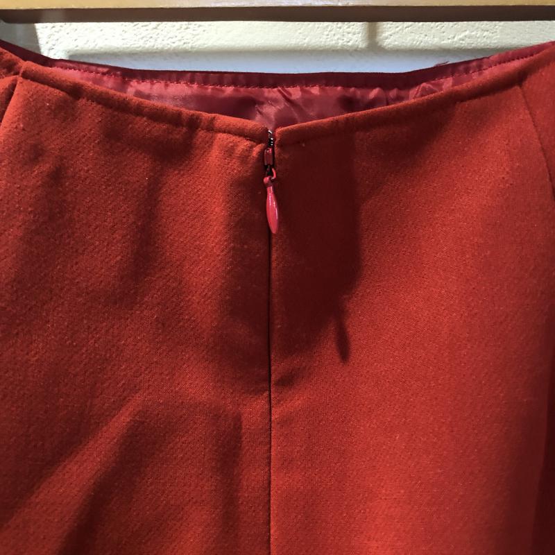 ルクールブラン le.coeur blanc スカート ひざ丈スカート 38 無地 赤 / レッド /  レディース USED 古着 中古 10013325