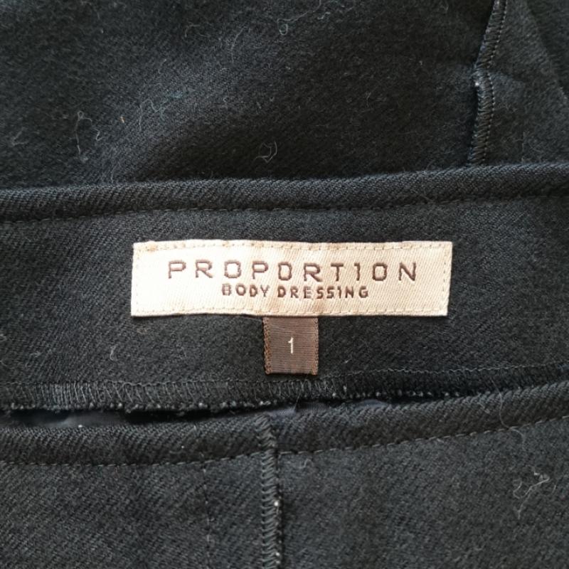 プロポーションボディドレッシング PROPORTION BODY DRESSING スカート ひざ丈スカート 1 無地 黒 / ブラック /  レディース USED 古着 中古 10013463