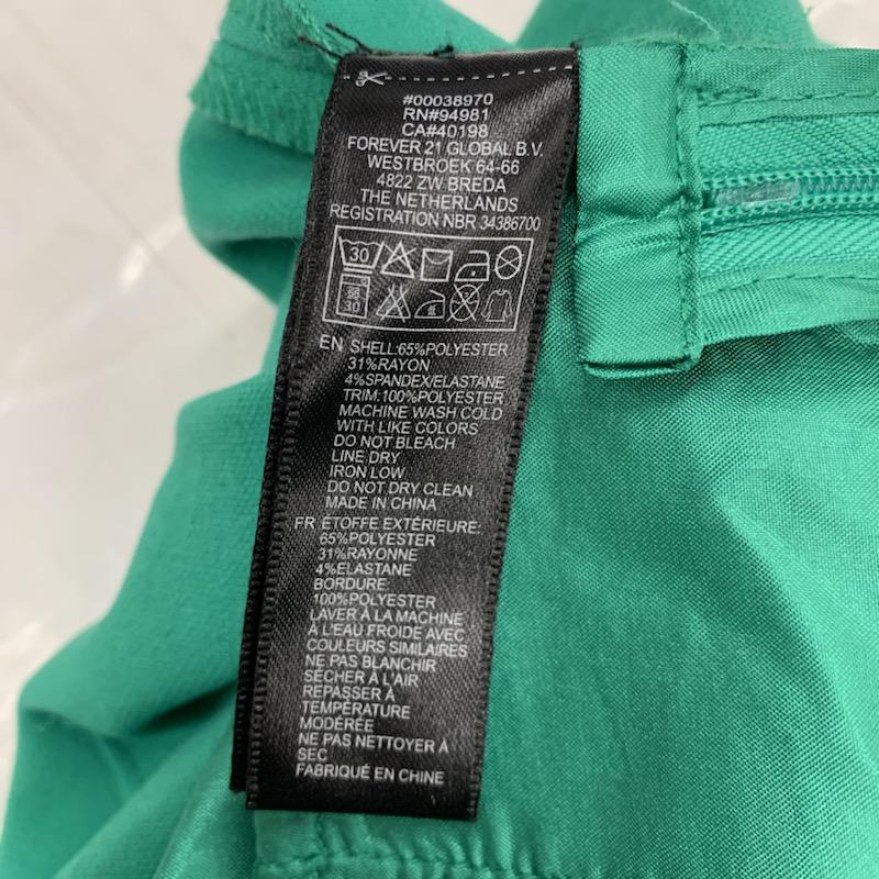 フォーエバー２１ FOREVER21 パンツ ショートパンツ ショートパンツ 無地 L 無地 緑 / グリーン /  レディース USED 古着 中古 10021526