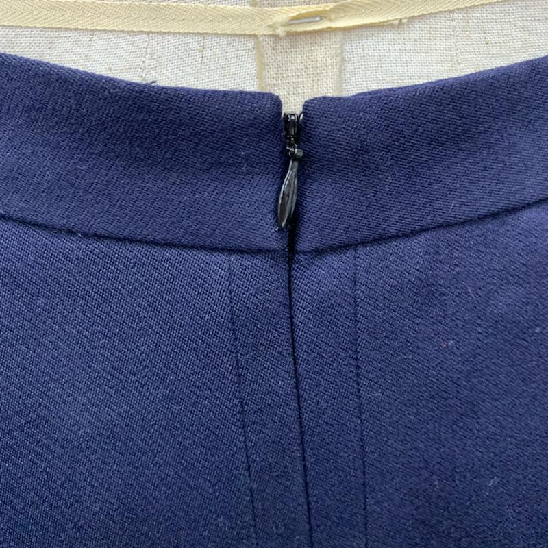 ウィット WHIT スカート ひざ丈スカート フリルデザインスカート 無地 M 無地 紺 / ネイビー /  レディース USED 古着 中古 10021548