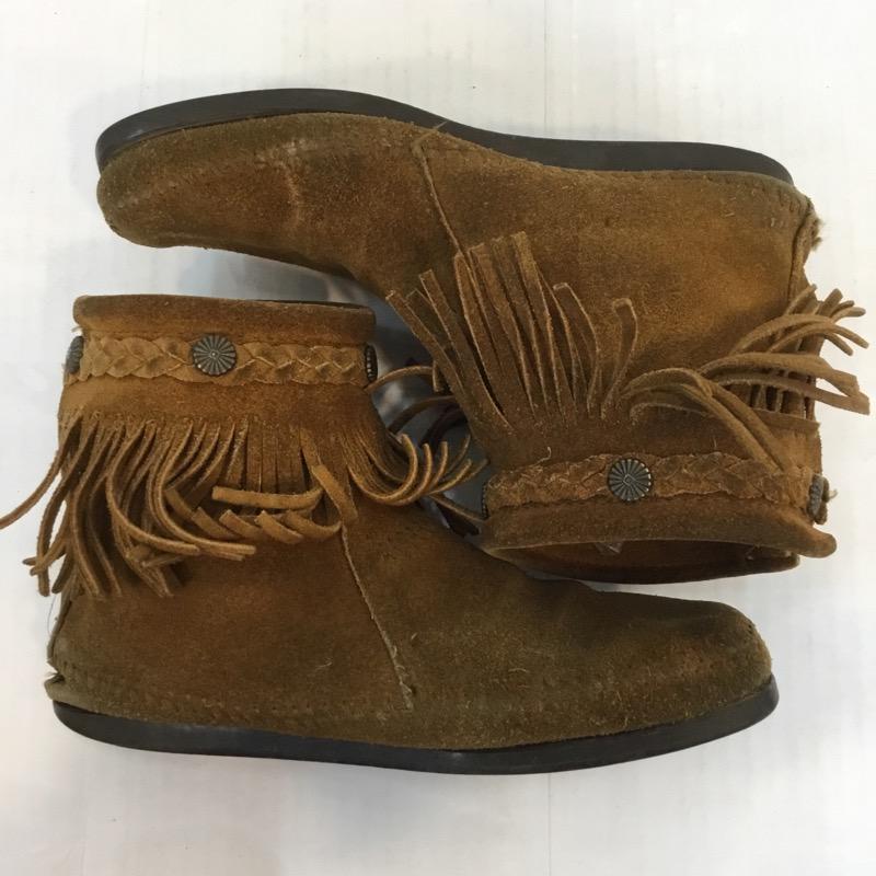 ミネトンカ Minnetonka ブーツ ショートブーツ フリンジブーツ 箱無 無地 茶 / ブラウン /  レディース USED 古着 中古 10022071