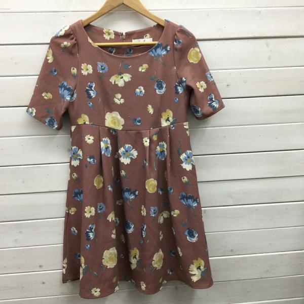 ダズリン dazzlin ワンピース ミニスカート ワンピース 半袖 S 花柄 レディース USED 古着 中古 10022753