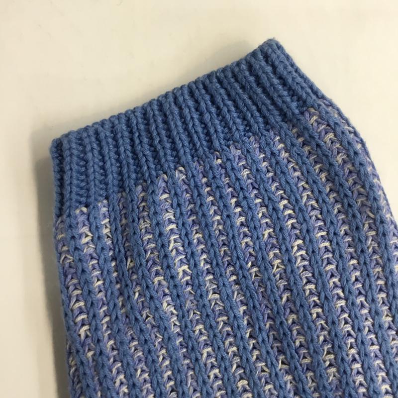 ナチュラルビューティーベーシック NATURAL BEAUTY BASIC ニット、セーター 長袖 クルーネック M 無地 白 / ホワイト / white X 水色 / ライトブルー / レディース USED 古着 中古 10041772