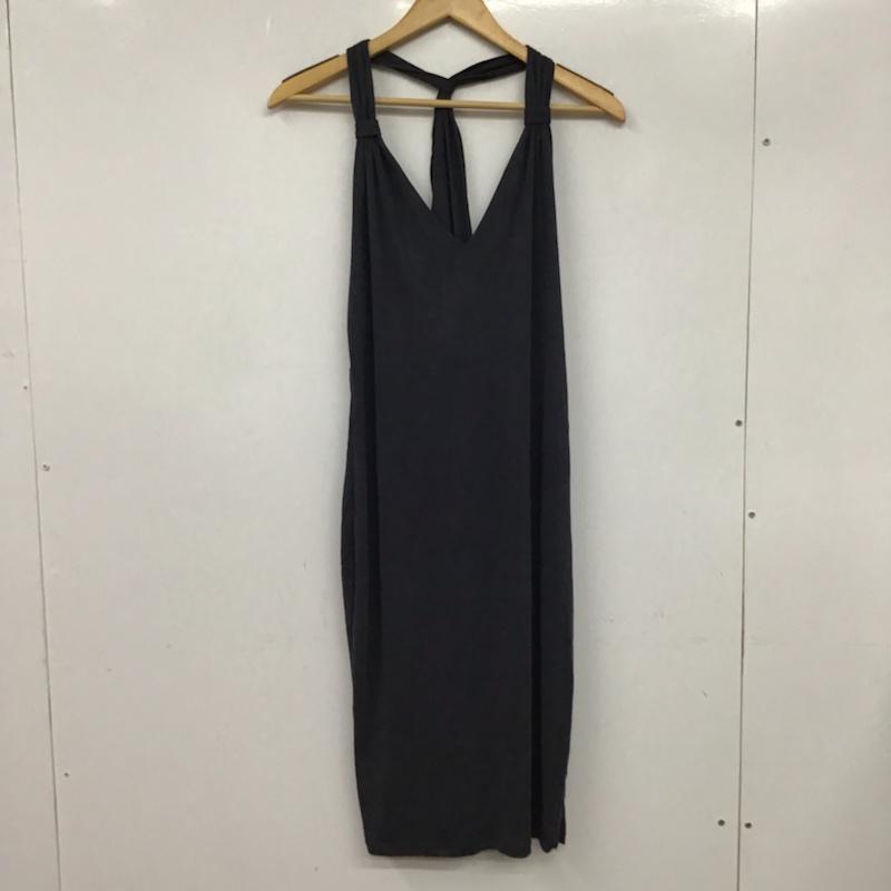 ゲス Guess ワンピース ひざ丈スカート W72K61R5W90 SL JOAN HALTER DRESS M 無地 ダークグレー / ダークグレー / レディース USED 古着 中古 10072572