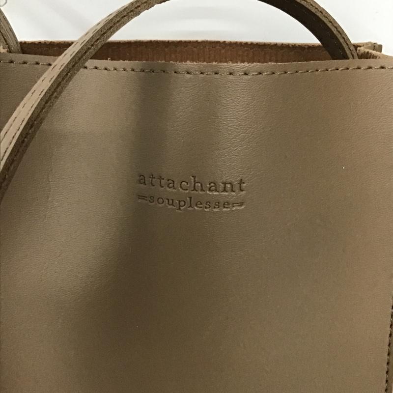 古着 USED ショルダーバッグ ショルダーバッグ スクエア ロゴ、文字 グレージュ / グレージュ / レディース USED 古着 中古 10093710