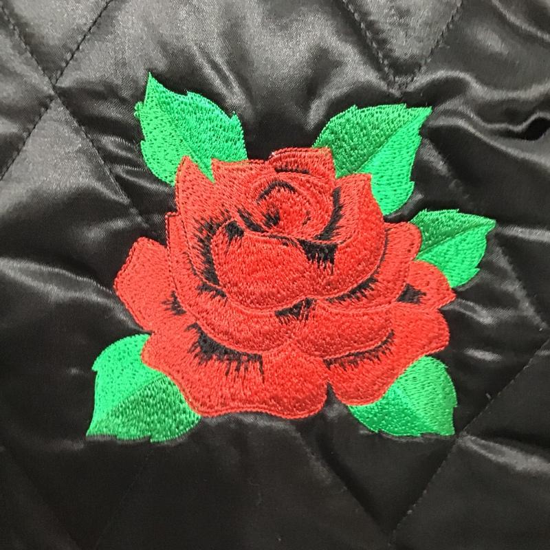 シュプリーム Supreme ジャケット、上着 ジャンパー、ブルゾン 13AW ローズ刺繍キルティングサテンボンバージャケット ジップアップジャケット アウター L メンズ USED 古着 中古 10103463