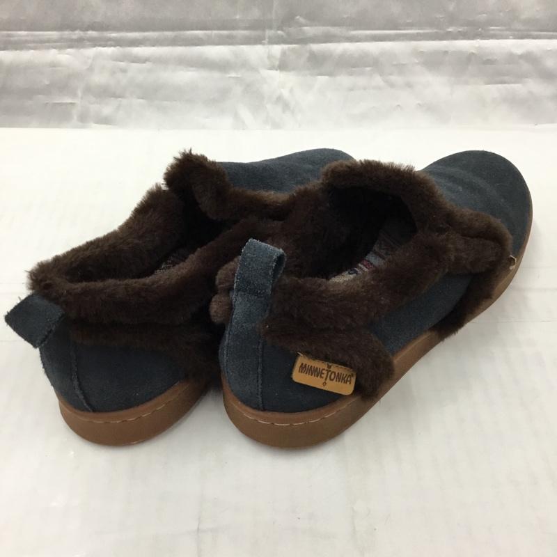 ミネトンカ Minnetonka スリッポン スリッポン 18M02 サイドゴアスリッポン ボア スニーカー ロゴ、文字 紺 / ネイビー / navy X ダークブラウン / ダークブラウン / レディース USED 古着 中古 10103578
