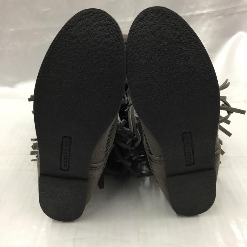 ミネトンカ Minnetonka ブーツ 一般 1631T 3段 レイヤーフリンジブーツ 無地 灰 / グレー / gray レディース USED 古着 中古 10103617