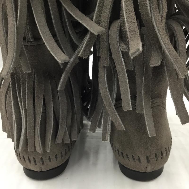 ミネトンカ Minnetonka ブーツ 一般 1631T 3段 レイヤーフリンジブーツ 無地 灰 / グレー / gray レディース USED 古着 中古 10103617