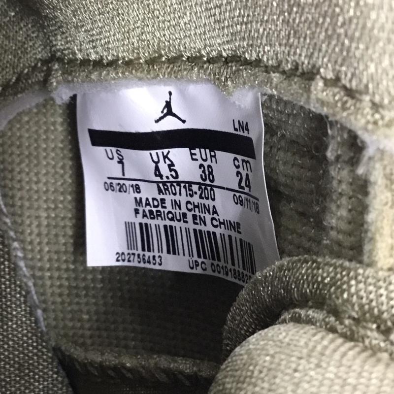 ナイキ NIKE スニーカー スニーカー AR0715-200 WMNS AIR JORDAN 11 RETRO 24cm 箱有 24.0cm レディース USED 古着 中古 10105231